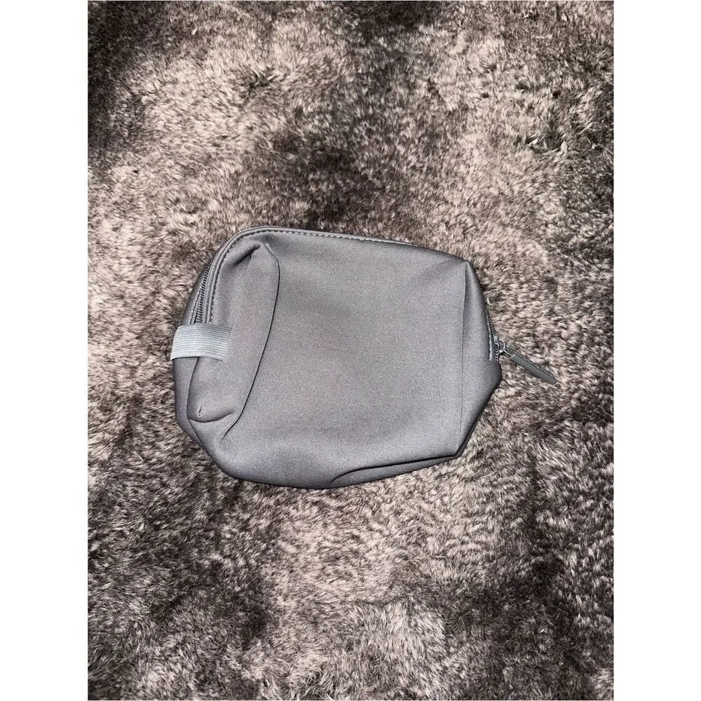 BaubleBar Heather Gray Neoprene Take It Away Storage Pouch Travel Cosmetic Bag